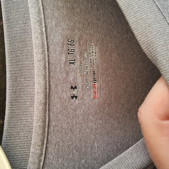 Under Armour Men's Light Gray Short Sleeve Tee Size XL - Picture 3 of 6